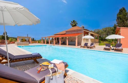 Lefkimmi Villa | Villa Psaropouli Large Private Pool AC WiFi