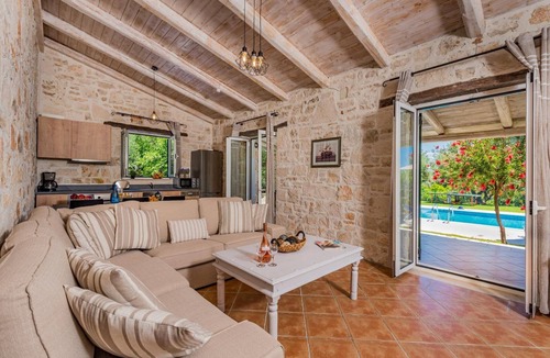 Laganas Villa | Villa Rizolia Epta by Villa Plus