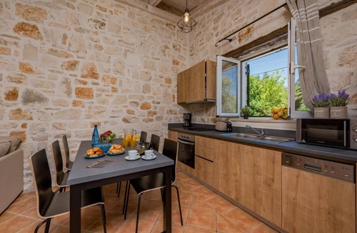 Laganas Villa | Villa Rizolia Epta by Villa Plus