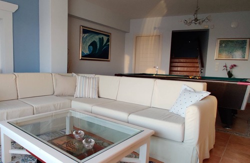 Glinado Villa | Villa Santa Mavra is a traditional villa 460 m2 in Glynado Naxou.