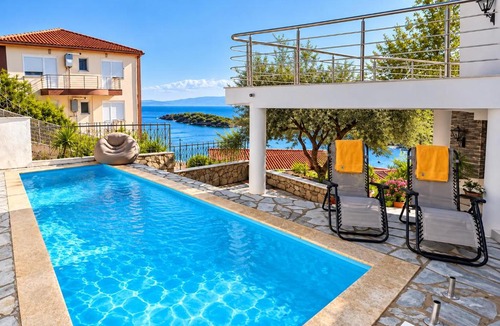 Volos Villa | Villa Seaside View Complex with Shared pool