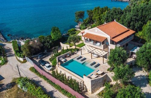 Agios Spyridon Corfu Villa | Villa Seawave by Villa Plus