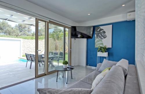 Filaki Villa | Villa Silentium Ionia by PosarelliVillas