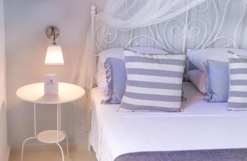 Lindos Villa | Villa Thalassa 2 Cozy Greek Comfort Private Shaded Courtyard