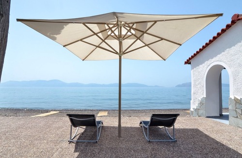 Pigadia House | Villa Thermisia - Hydra Bay Resort with Private Beach and Dock for Boat