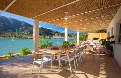 Geni Villa | Villa Unalome Seafront Luxury