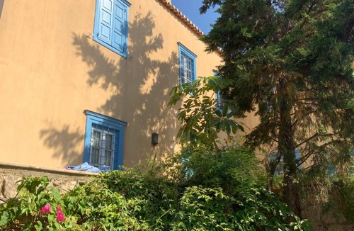 Spetses Villa | Villa V Spetses - Old Harbour View & Pool