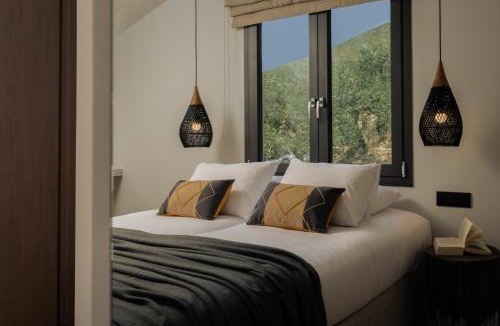 Pigadhakia Villa | Villa Verde - Heated Pool with Stunning Views, by ZanteWize