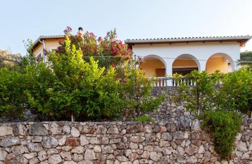 Katokhorion Villa | Villa Victoria - 3 Bedroom Villa With a Private Pool