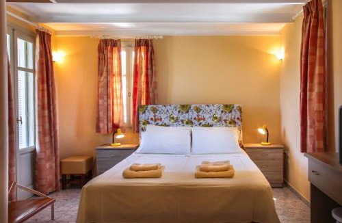 Andros Town Apartment | Villa View Studios