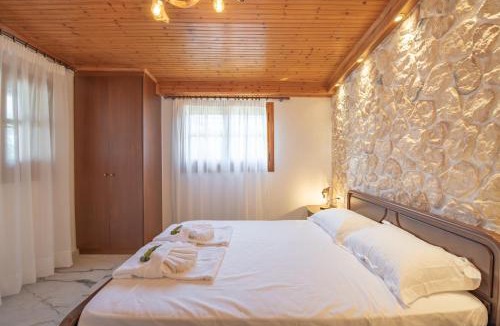 Acharavi House | Villa Yiannitsis - Sunset by the Sea, Acharavi Beach