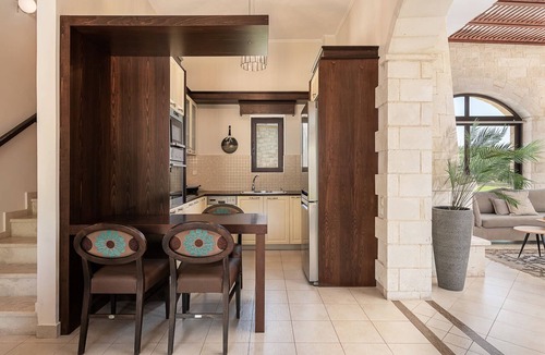 Platanias Town Villa | Villas Platanias - 4 bedroom villa with a heated pool