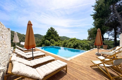 Skiathos House | Villen mit privaten Pools und Meerblick Skiathos by Interhome