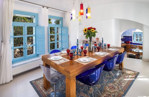 Kamari Villa | Vorias Luxury Suite by Fantasia Villas