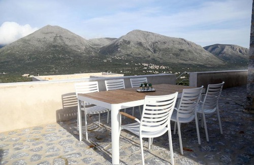 Pagkia House | Vorino Luxury Villas, Aloni