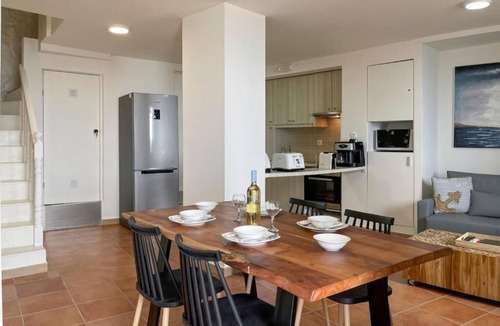 Halepa House | Waves - Seaside Escape