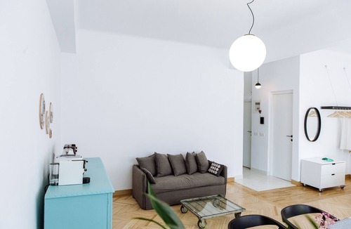 Plaka Apartment | we saw athens from 4a