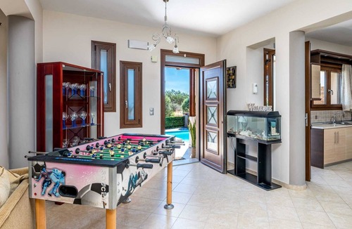 Filerimos Villa | Welcome to Thalpori Villa nestled in the tranquil Maritsa Area of Rhodes.