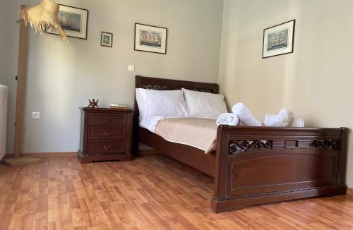 Kineta Villa | West Pool House