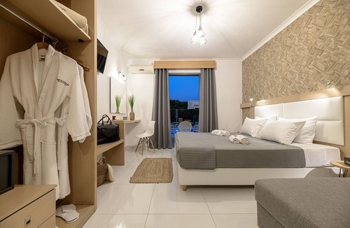 Laganas House | White Canvas Studios