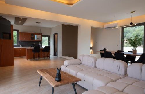 Loutraki-Agioi Theodoroi Villa | White Sand Loutraki Villa - Sea View