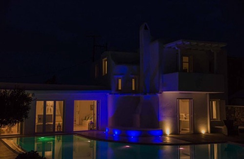 Kalafatis Villa | White Villas · Villa Millio in Kalafatis - 2 beaches 1min walk