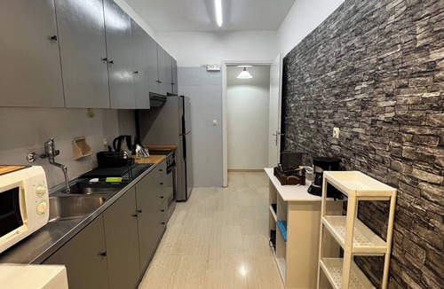Vouliagmeni Apartment | Windsor Place - Self Check in After-hours With Code