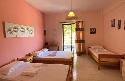 Sarakiniko House | Yfantis Sakis Apartment's