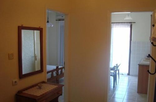 Gerakini Apartment | Yianna Studios & Apartments