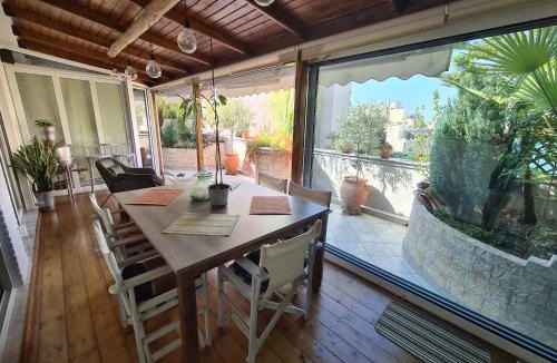 Kallithea Apartment | You can almost smell the sea!