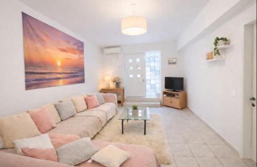 Rhodes Apartment | Yviome Rhodes Central Escape