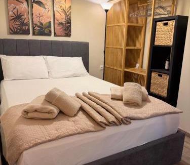 Pasalimani Apartment | Zeas Meridian Suite Piraeus Athens