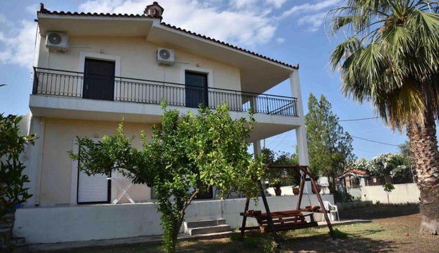 Άνετο διαμέρισμα για 4 με θέα in Eretria