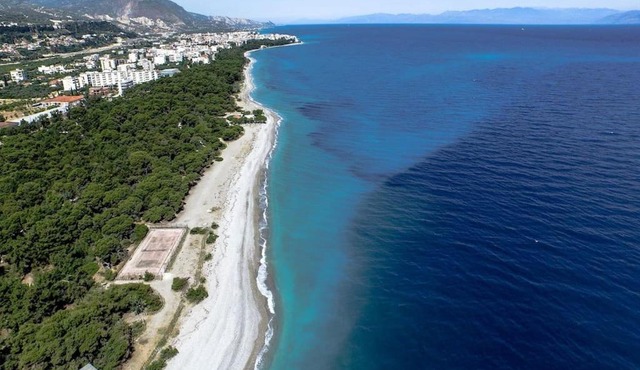 Διαμέρισμα με θέα στον Πευκιά in Sikéa
