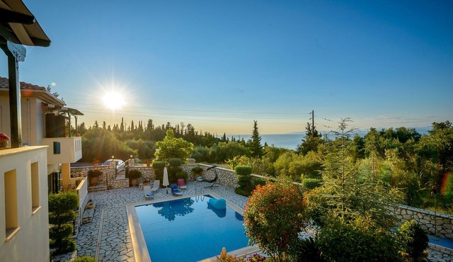 2 exclusive pool luxury villas for 4p,views to the Ionian sea,3km from beaches in Αγ. Νικήτας