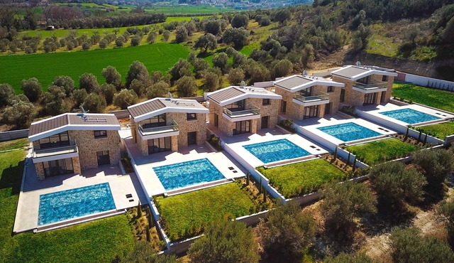 3. Villa with private pool and gym in Σκάλα Φούρκας