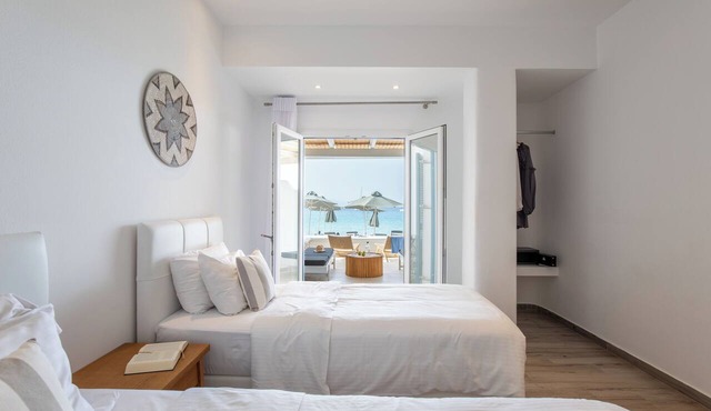 Acrogiali Beachfront Hotel in Mykonos