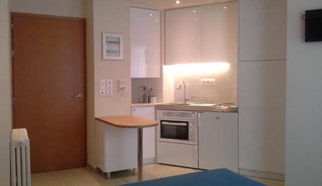 Acropolis Boutique Studio, Koukaki