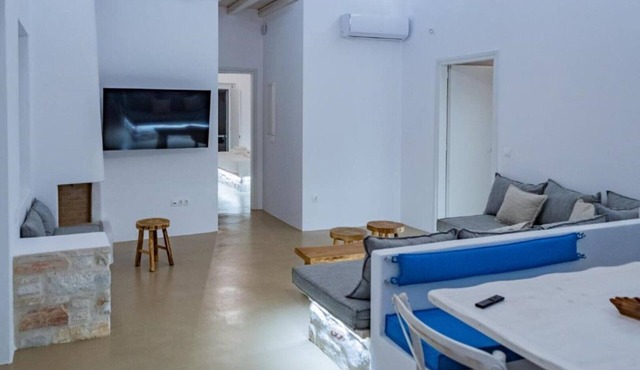Aegean Feelings - Luxury Villa Joy with Private Pool close to Piso Livadi Beach