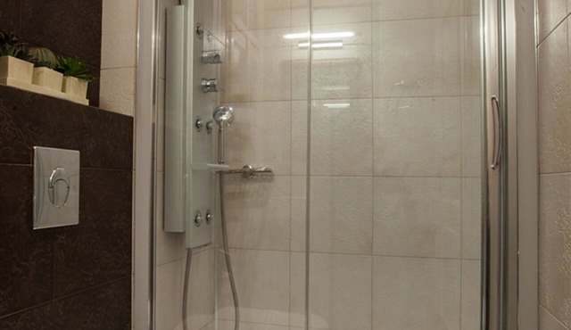 Aetoma Hotel