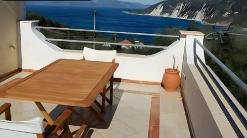 Afales Villa and Studios in Exoyí