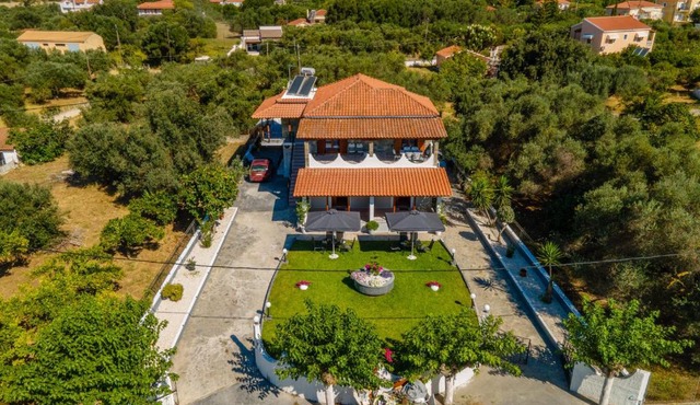 Afroditi Holiday Home - Blue Apartment in Svoronata