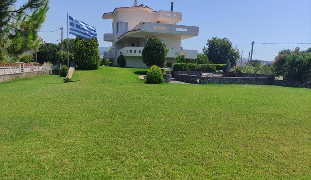 Agiokampos Resort