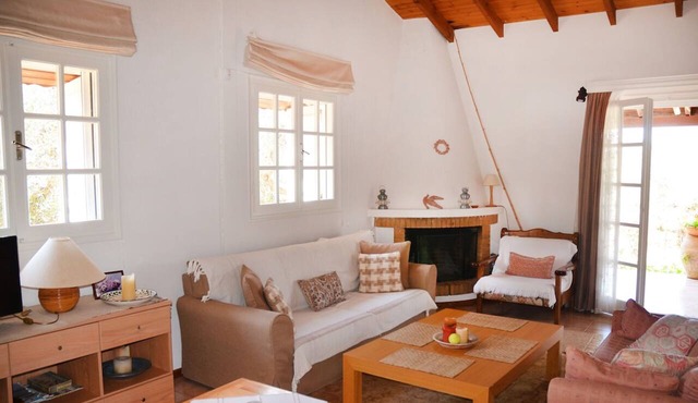 Agrilis Cottage near the beach!