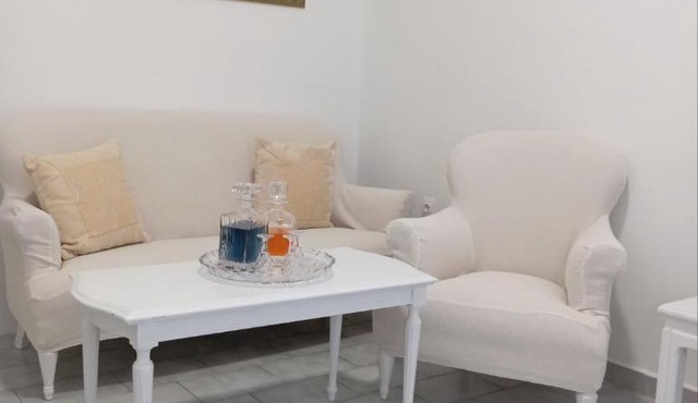 Aigaleo Apartment