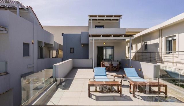 Alisahni Villa & Suite in Kato Daratso