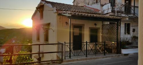 Alkinoos in Ágios Matthaíos