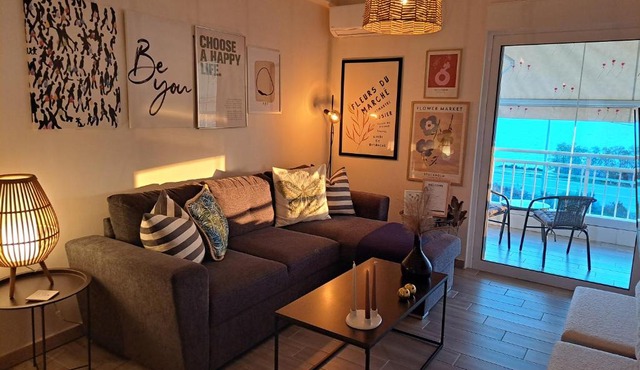 Amazing sea view apartment in Lagonissi
