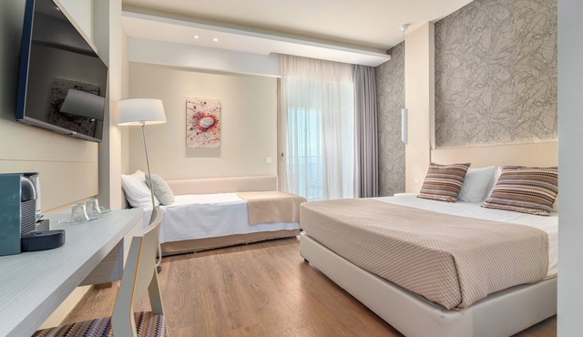 Ammon Zeus Luxury Beach Hotel in Kassandra