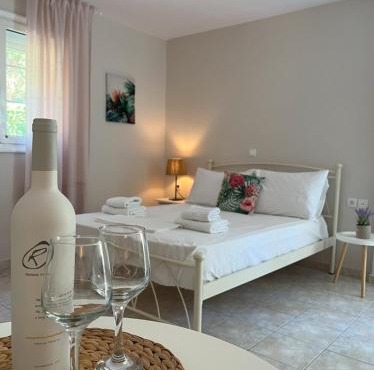 Anastasia's Garden - Green Apartment